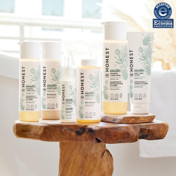 688a81f82e9ca0a5069175378cf46b4e107720603e4ef5e09a34b.jpg The Honest Company 2-in-1 Cleansing Shampoo + Body Wash for Sensitive Skin | Gentle for Baby | Naturally Derived, Tear-free, Hypoallergenic | Fragrance Free, 10 fl oz