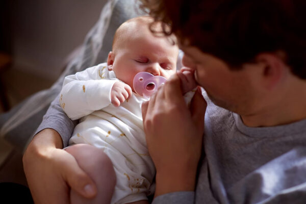 Philips Avent Soothie Heart Pacifier, Pink/Light Pink, 0-3 Months, 4 Pack, SCF099/42