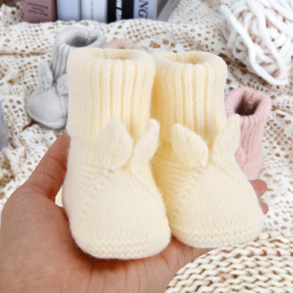 Baby Booties Newborn Babe First Walkers Knit Boots Warm Knit Crib Shoes Crochet Soft Infant Sock for Boy Girl