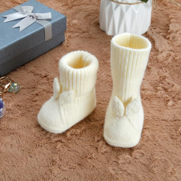 Baby Booties Newborn Babe First Walkers Knit Boots Warm Knit Crib Shoes Crochet Soft Infant Sock for Boy Girl