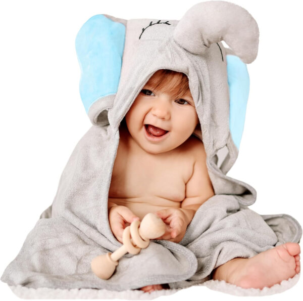 688af180f267f5e6429e774c729a84b93eec10ddfb48f6eb71283.jpg Hooded Baby Towel - Ultra Soft & Absorbent Rayon derived from Bamboo - Cute Animal Design - Large 35.4 x 35.4 inches - Perfect for Newborns & Toddlers - Elephant
