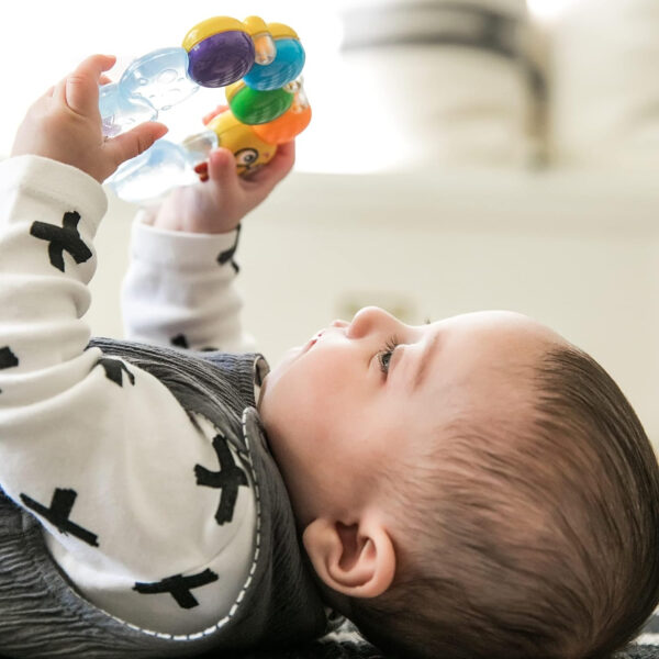 688b058ddca486e64275e6d2a15c06061e63fdb1a6fba32831411.jpg Baby Einstein Teether-pillar Rattle and Chill Teething Toy, Ages 3 months +