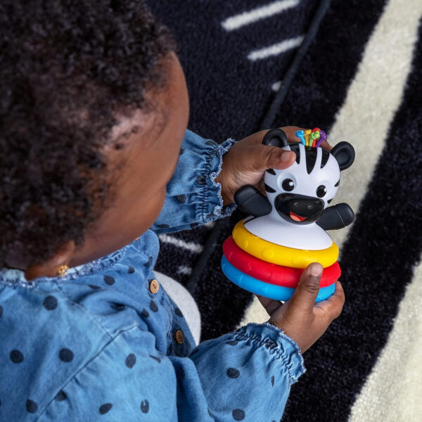688b05d4e3e67efce6f7b94aed9544b33670333c57dfcaa36d272.jpg Baby Einstein Teether-pillar Rattle and Chill Teething Toy, Ages 3 months +