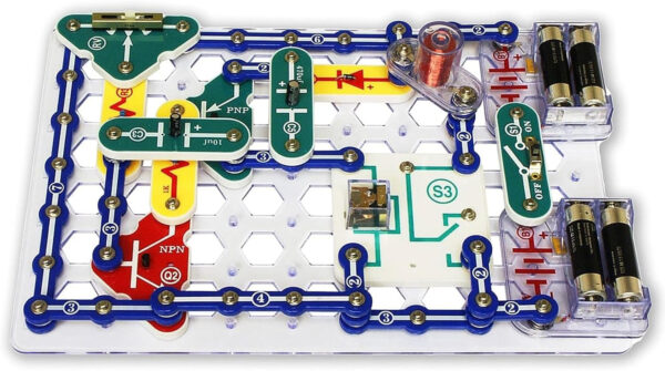 688b131dde1e81a41ec8369f9b3a3867b2abcf56b442a20f20893.jpg Snap Circuits Jr. SC-100 Electronics Exploration Kit, Over 100 Projects, Full Color Project Manual, 28 Parts, STEM Educational Toy for Kids 8 +