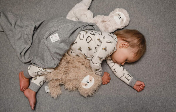 Burt's Bees Baby Infant Receiving Blankets, Made with 100% Organic Cotton, Stretchy and Soft Honey Bee Newborn Swaddle Blanket - Size 29 x 29 Inches - 2 Pack Set