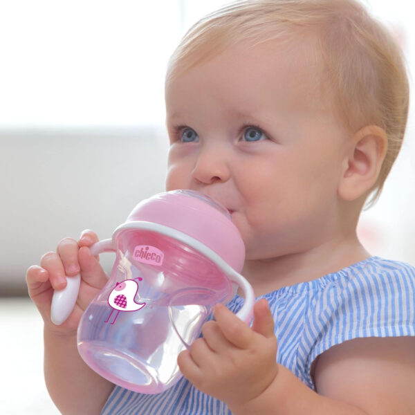 Chicco Transition Sippy Cup with Silicone Spout and Spill-Free Lid 7oz.| Calibration Markings | Removable Handles | Top-Rack Dishwasher Safe | Easy to Hold with Ergonomic Indents | Pink| 4+ months