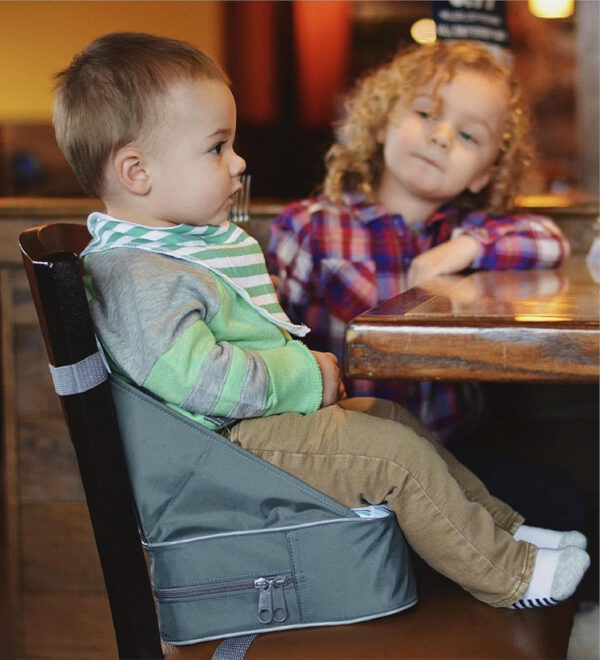 688c3476eac96db290b86aa64513b0ee1f1c88f6b0102eb7642d9.jpg Nuby Easy Go Booster Seat - Travel Booster Seat for Babies and Toddlers - Holds Up to 35 Pounds - 9+ Months - Gray