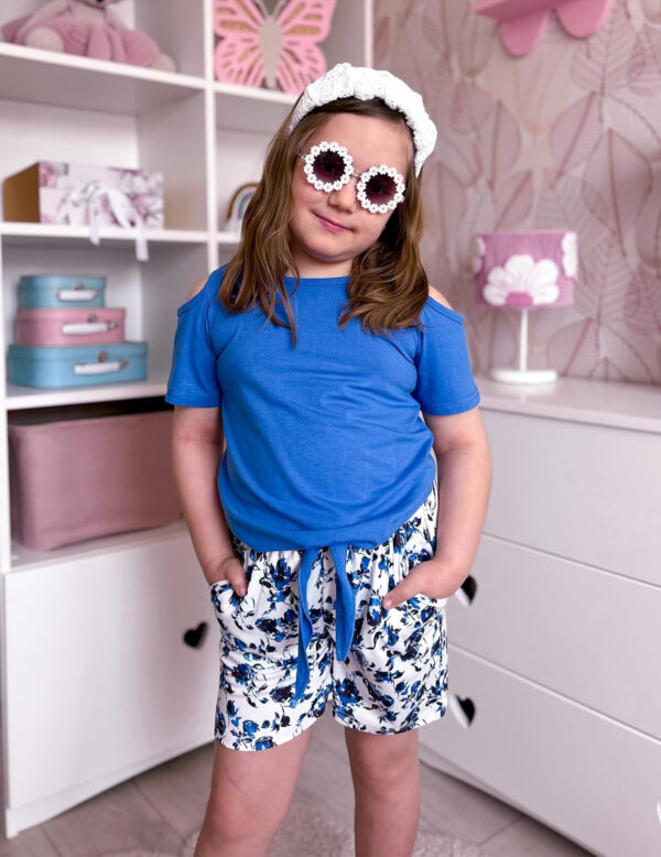 Arshiner Girls Short Sets 2 Pieces Outfits Short Sleeve Tie Knot T-Shirts and Casual Shorts With Pockets Cute Clothes Sets