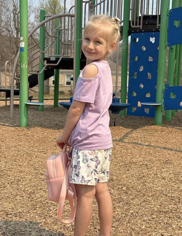 Arshiner Girls Short Sets 2 Pieces Outfits Short Sleeve Tie Knot T-Shirts and Casual Shorts With Pockets Cute Clothes Sets