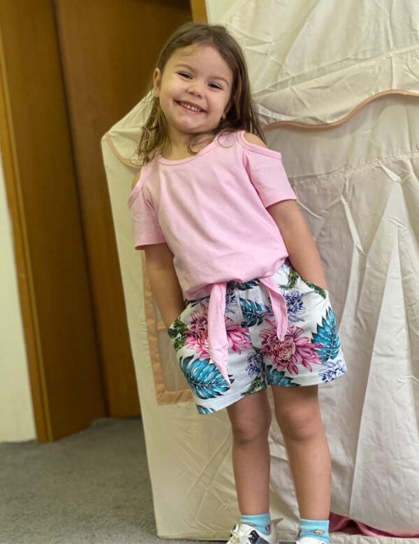 Arshiner Girls Short Sets 2 Pieces Outfits Short Sleeve Tie Knot T-Shirts and Casual Shorts With Pockets Cute Clothes Sets