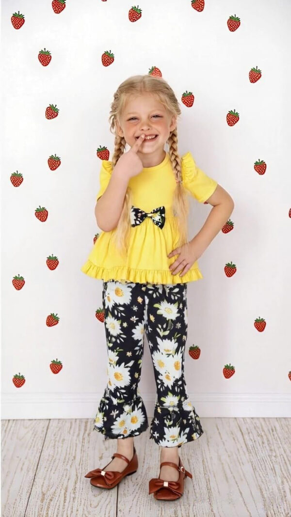Toddler Baby Girl Bell Bottoms Outfits Ruffle Short Sleeve Shirt Tops and Floral Flared Pant Set