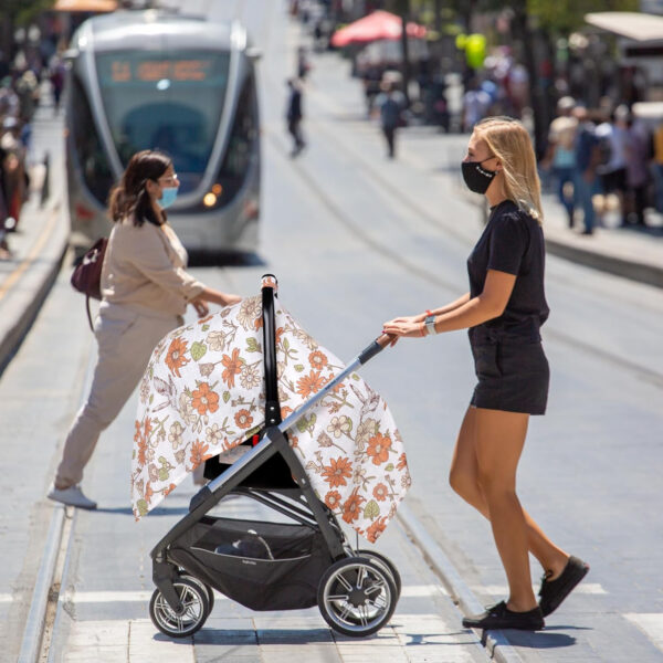 Muslin Carseat Cover for Babies, Metplus Breathable Infant Carseat Cover Lightweight Baby Carrier Cover for Girls Boys, Fit Spring Summer/Hot Days/Warm Weather, Pink Floral